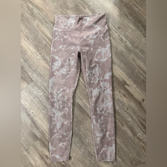 Vuori Pants - Vuori clean elevation leggings size small